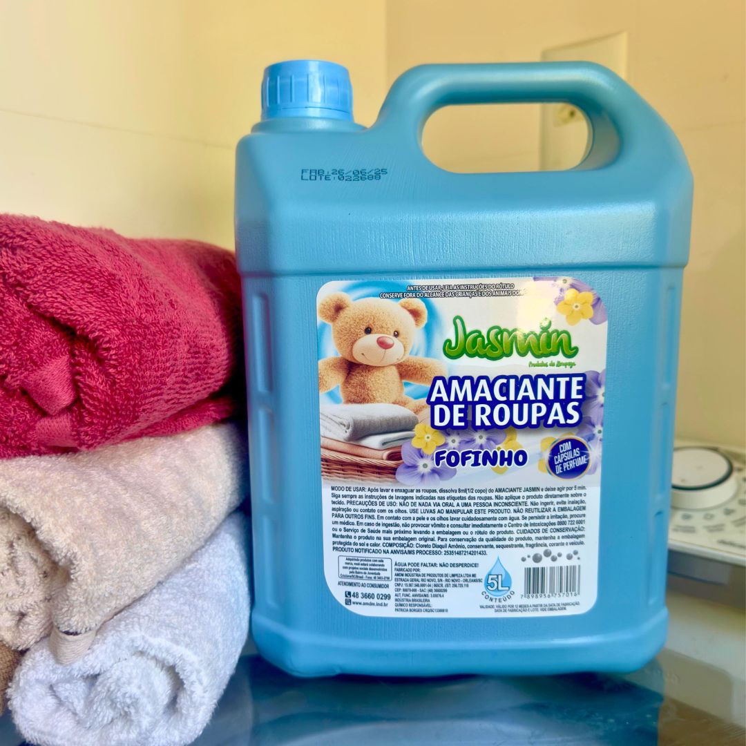 Amaciante de Roupas Jasmin Fofinho com cá...